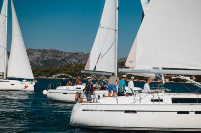 1C3A1983